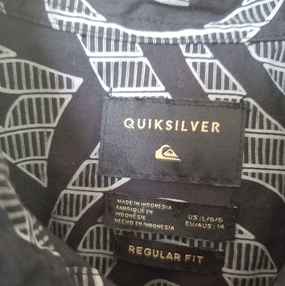 Quicksilver Boys Tribal Hawaiin Button Down Shirt - Picture 2 of 8